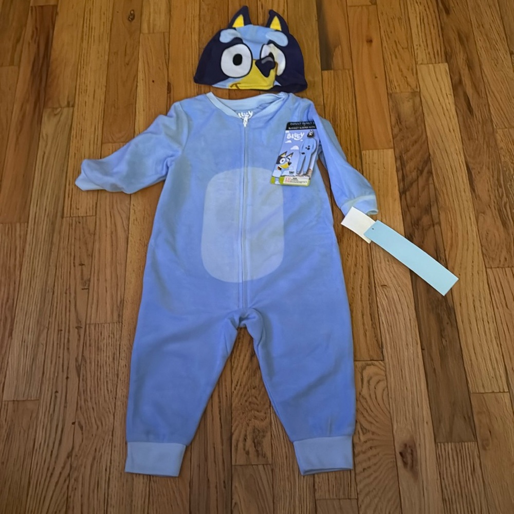 Bluey pjs size 18 month  NWT